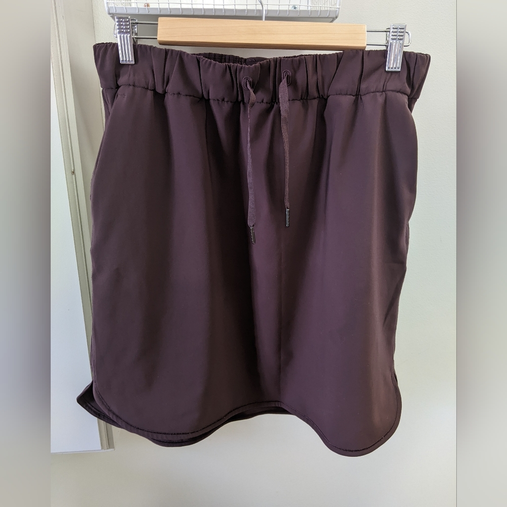 Lululemon On the Fly skirt size 10